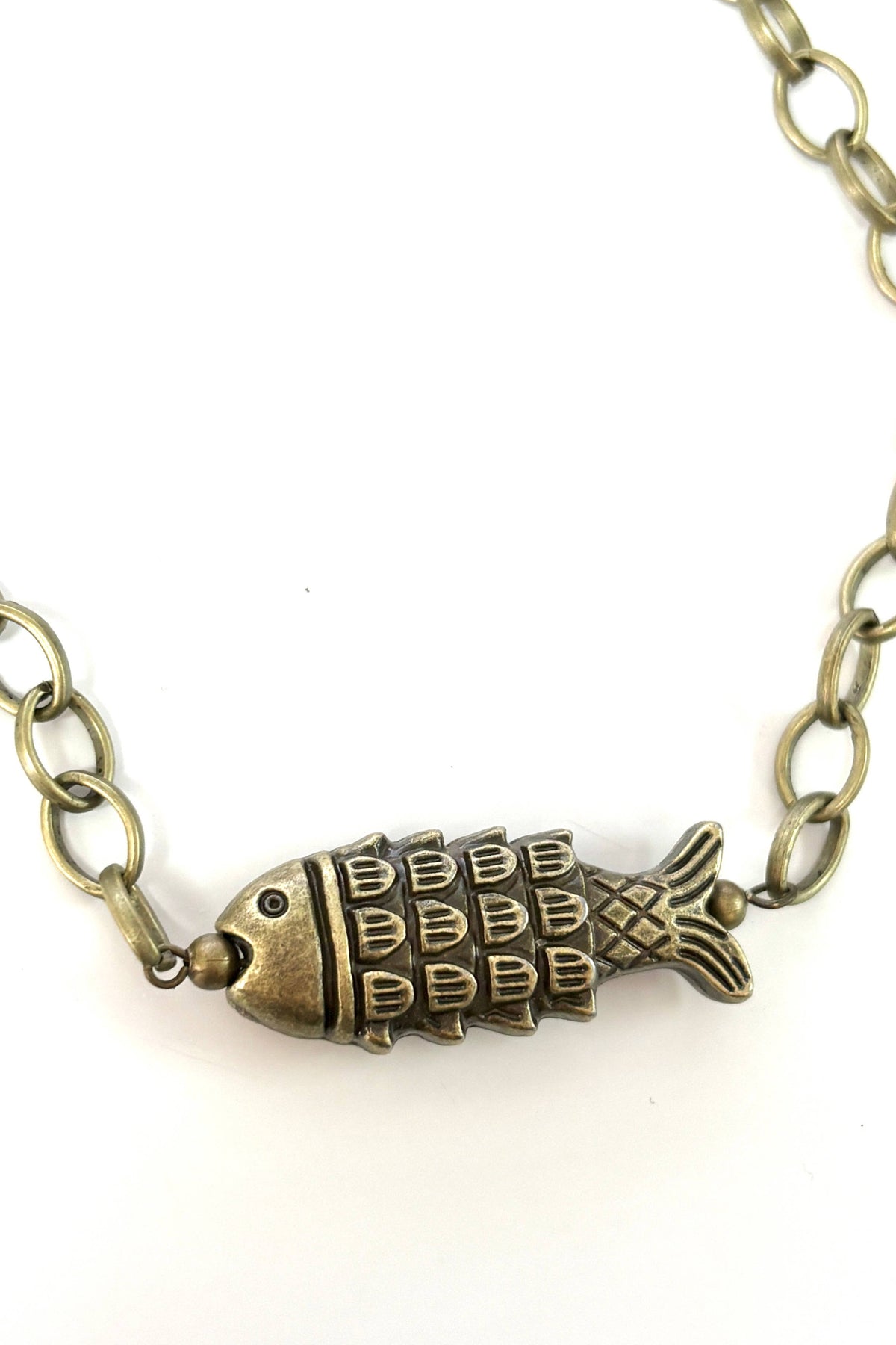 Picses Necklace Horizontal
