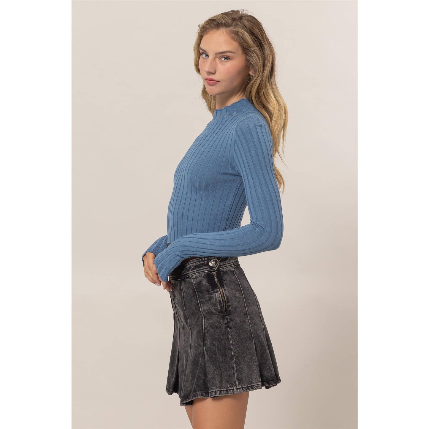 Mock Neck Ribbed Knit Crop Top
