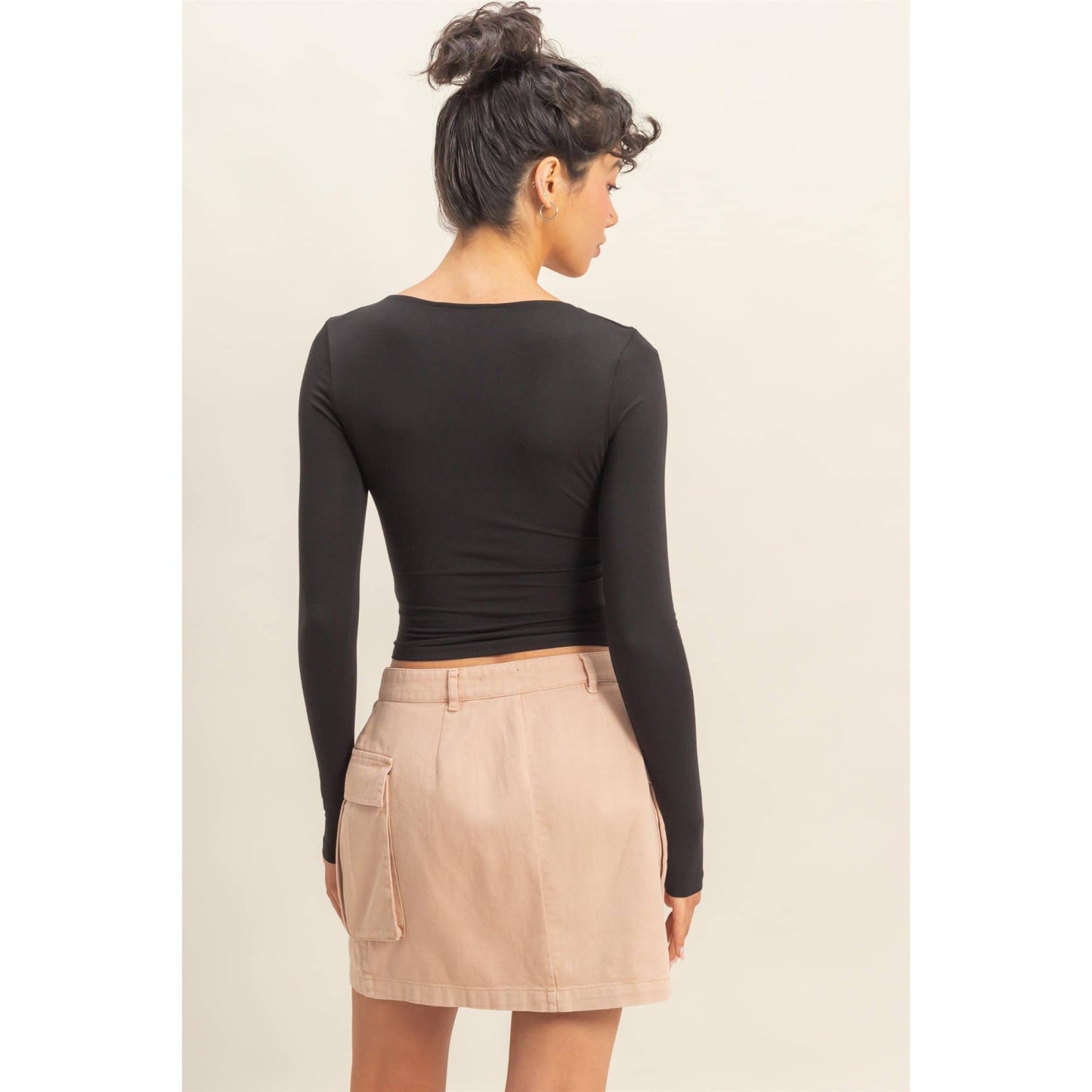 Scoop Neck Long Sleeve Crop Top