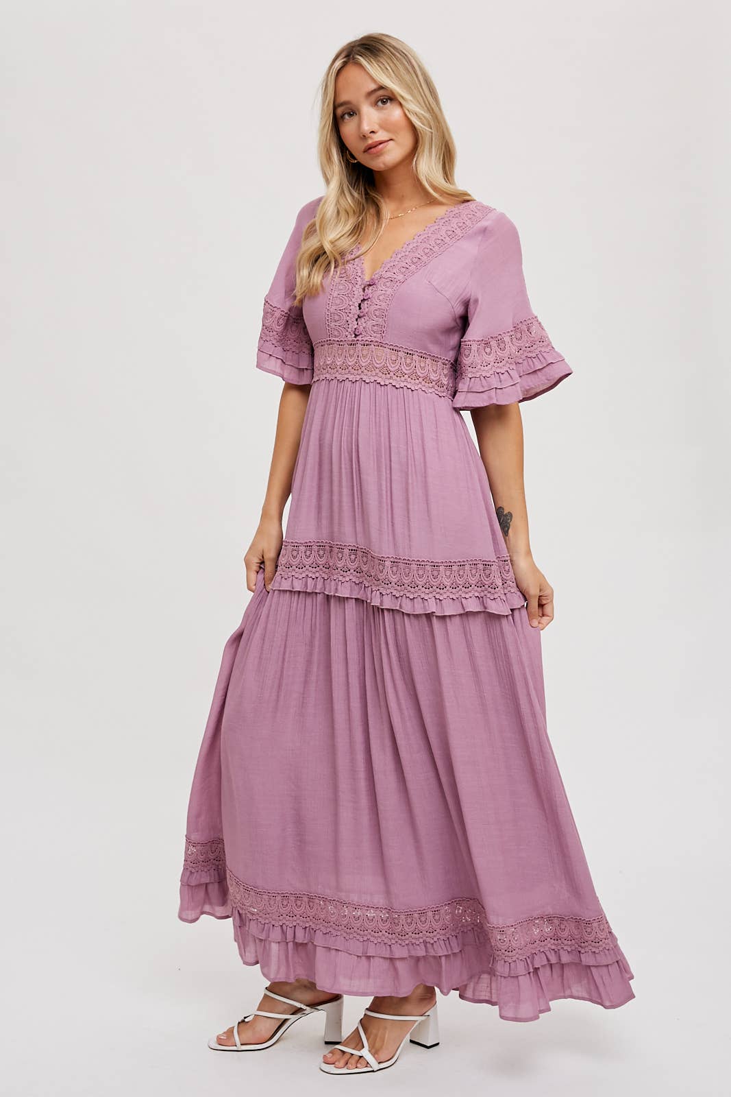 V-NECK LACE TRIM MAXI DRESS