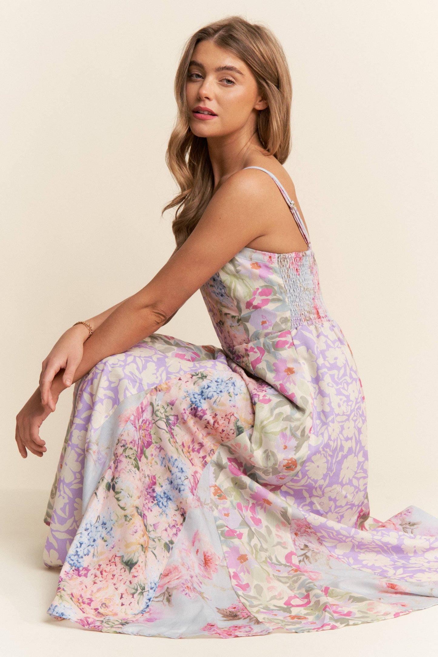 FLORAL PRINT FLOWY MAXI DRESS