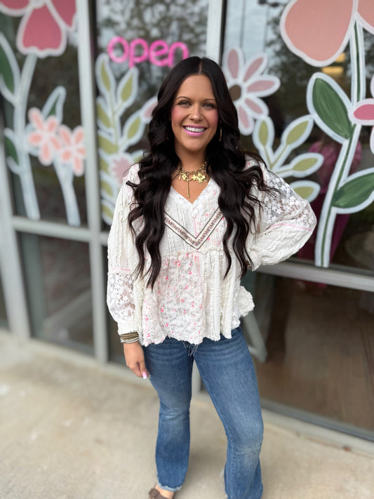 Bohemian Lace Outseam Balloon Sleeve Top