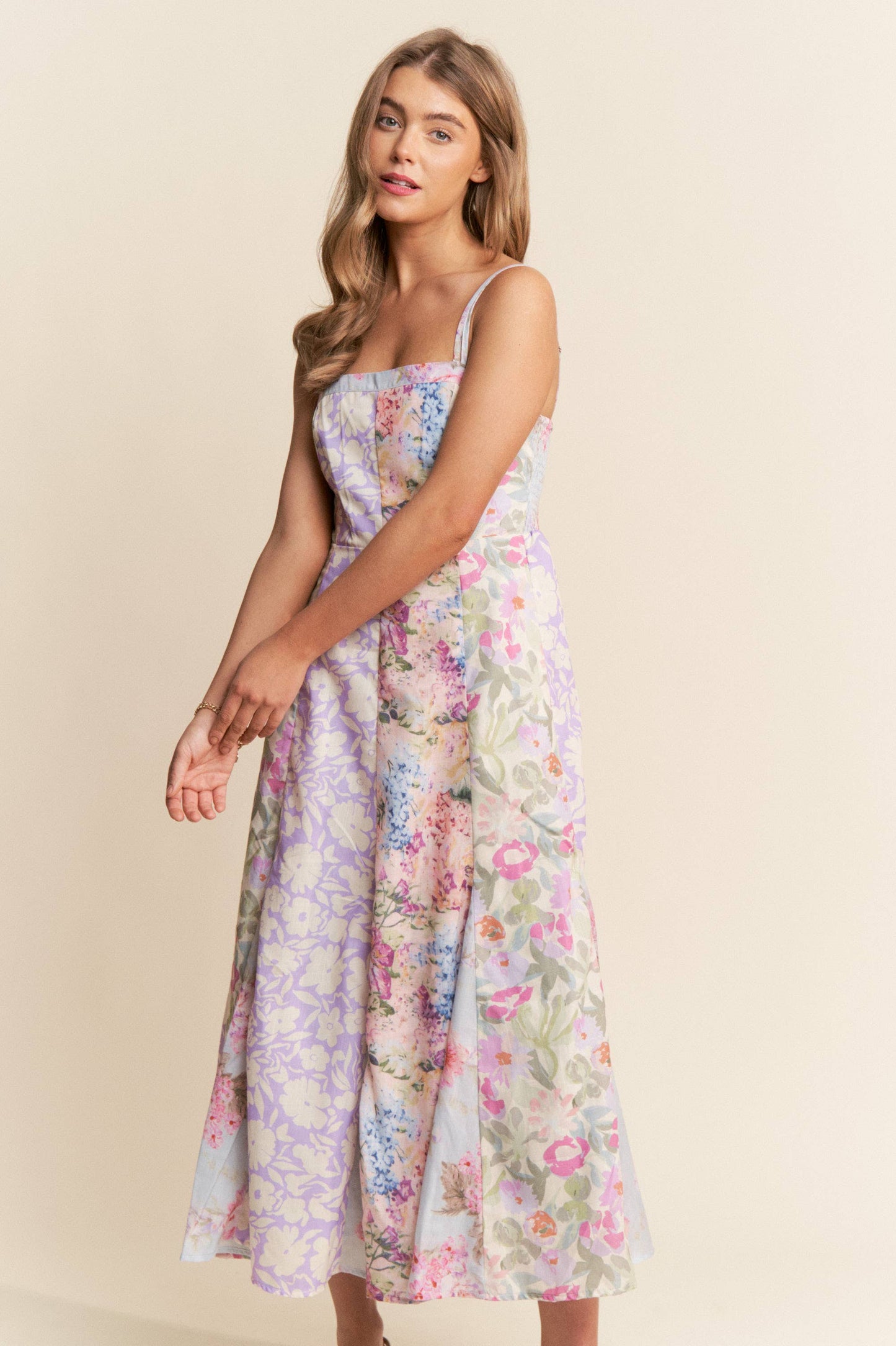 FLORAL PRINT FLOWY MAXI DRESS